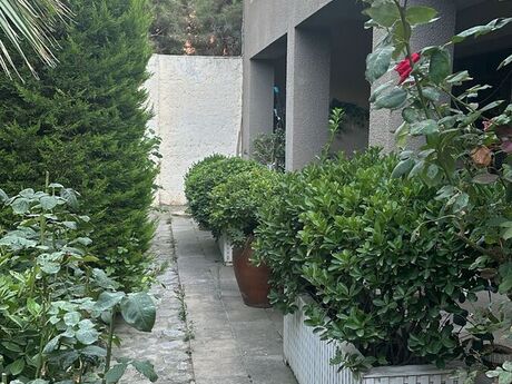 3 otaqlı həyət evi/bağ evi - Mərdəkan q. - 155 m²