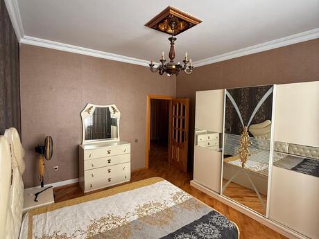 3 otaqlı yeni tikili - İnşaatçılar m. - 105 m²