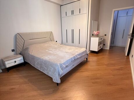 3 otaqlı yeni tikili - İnşaatçılar m. - 76 m²