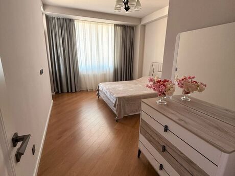 3 otaqlı yeni tikili - İnşaatçılar m. - 76 m²