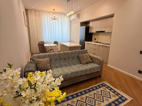 3 otaqlı yeni tikili - İnşaatçılar m. - 76 m²