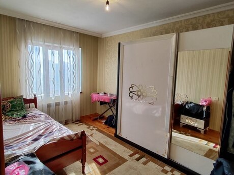 3 otaqlı köhnə tikili - Bakıxanov q. - 84 m²