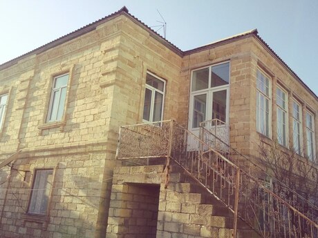 7 otaqlı həyət evi/bağ evi - Bilgəh q. - 310 m²
