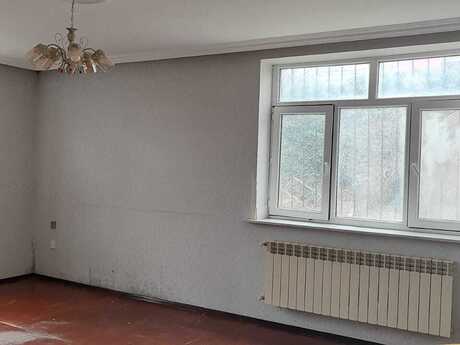 3 otaqlı köhnə tikili - Xətai r. - 90 m²