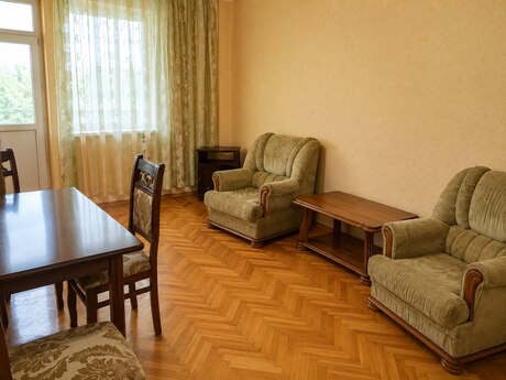 Elan №6130606 - Bakı, Memar Əcəmi m., 2 otaqlı, 50 m², 4/5 mərtəbə