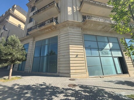Obyekt - Ağ şəhər q. - 530 m²