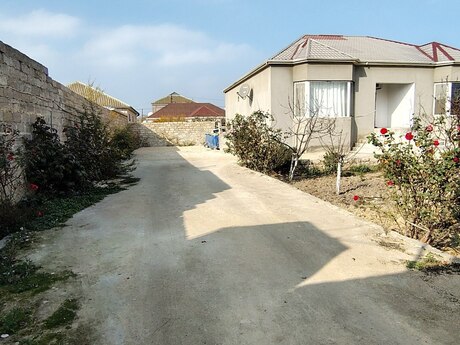 5 otaqlı həyət evi/bağ evi - Binə q. - 200 m²