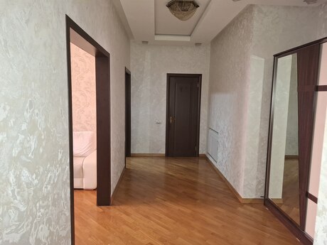 2 otaqlı yeni tikili - Neftçilər m. - 90 m²