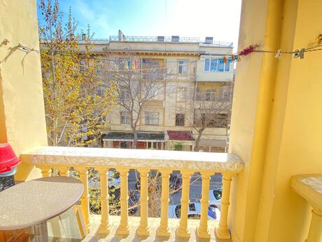 2 otaqlı köhnə tikili - Nəriman Nərimanov m. - 60 m²