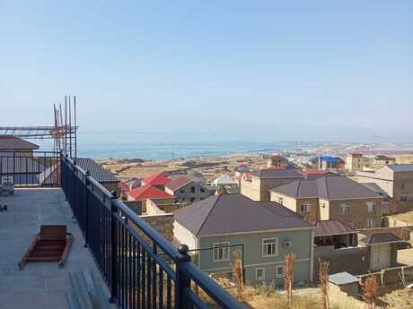 4 otaqlı həyət evi/bağ evi - Badamdar q. - 219 m²