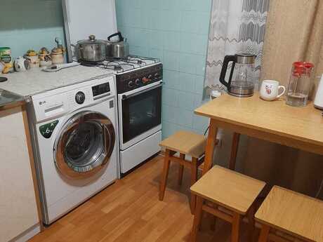 2 otaqlı köhnə tikili - Nəsimi r. - 70 m²