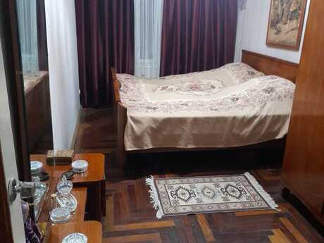 2 otaqlı köhnə tikili - Nəsimi r. - 70 m²