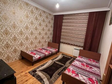 4 otaqlı köhnə tikili - Yeni Günəşli q. - 90 m²