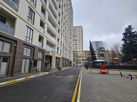 2 otaqlı yeni tikili - İnşaatçılar m. - 80 m²