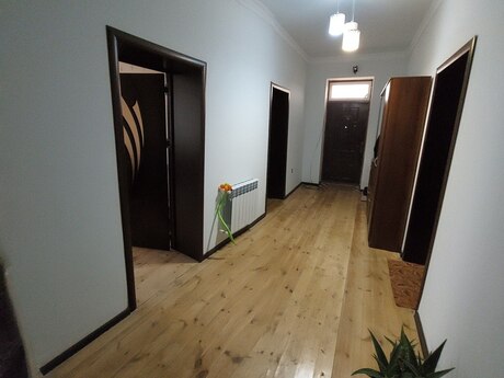 6 otaqlı həyət evi/bağ evi - Sumqayıt - 220 m²