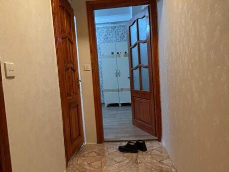 2 otaqlı köhnə tikili - 7-ci mikrorayon q. - 55 m²