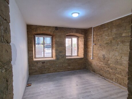 4 otaqlı köhnə tikili - Nizami m. - 115 m²