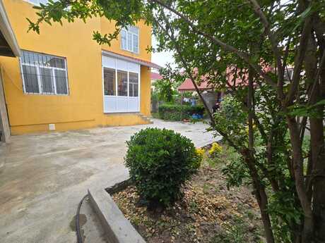 5 otaqlı həyət evi/bağ evi - Binə q. - 160 m²