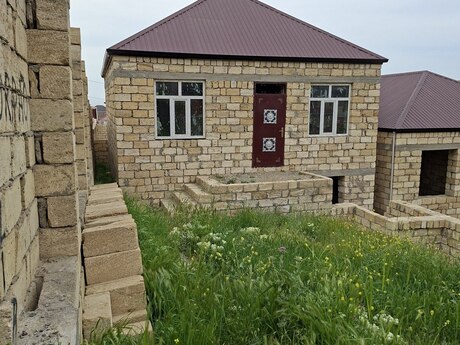 3 otaqlı həyət evi/bağ evi - Qobu q. - 80 m²