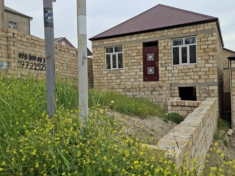 3 otaqlı həyət evi/bağ evi - Qobu q. - 80 m²