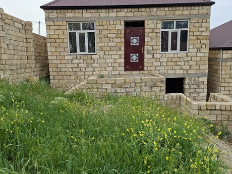 3 otaqlı həyət evi/bağ evi - Qobu q. - 80 m²