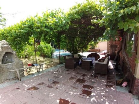 3 otaqlı həyət evi/bağ evi - Şüvəlan q. - 130 m²