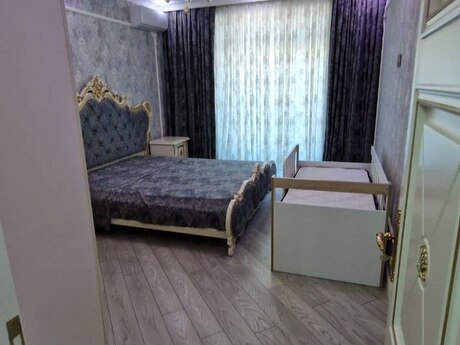 2 otaqlı yeni tikili - 8 Noyabr m. - 100 m²