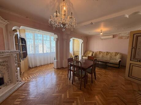4 otaqlı köhnə tikili - Elmlər Akademiyası m. - 81.6 m²