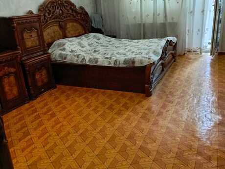 4 otaqlı köhnə tikili - Badamdar q. - 84 m²