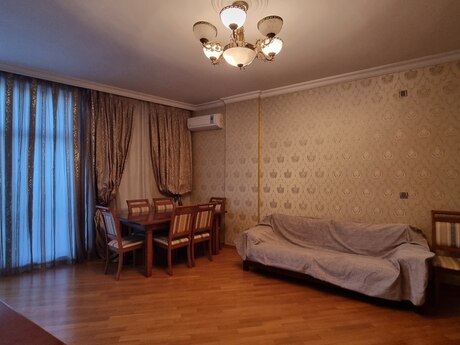 3 otaqlı yeni tikili - Əhmədli m. - 140 m²