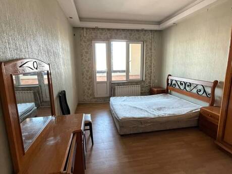 3 otaqlı köhnə tikili - 20 Yanvar m. - 140 m²