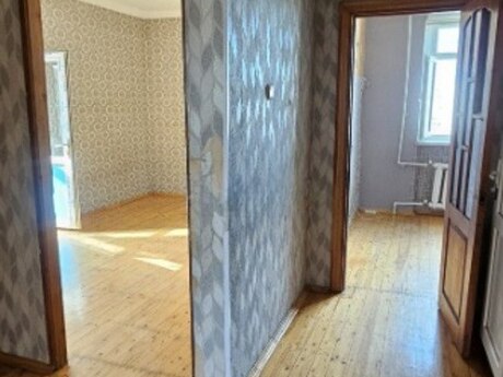 2 otaqlı köhnə tikili - Binəqədi r. - 65 m²