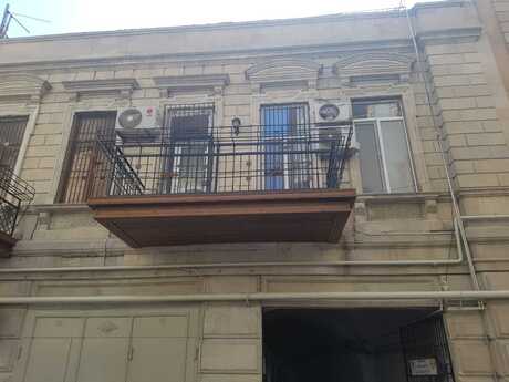 2 otaqlı köhnə tikili - Sahil m. - 70 m²