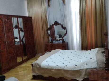 2 otaqlı köhnə tikili - Sahil m. - 70 m²