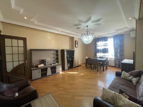 4 otaqlı yeni tikili - Xalqlar Dostluğu m. - 169 m²