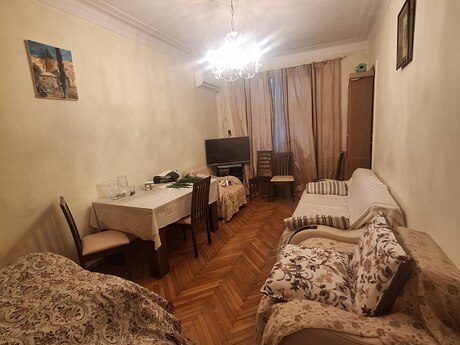 2 otaqlı köhnə tikili - Xətai r. - 60 m²