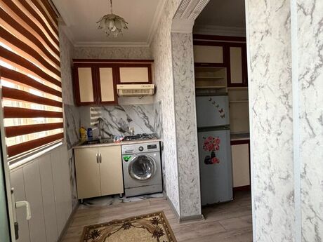 3 otaqlı köhnə tikili - Azadlıq Prospekti m. - 70 m²