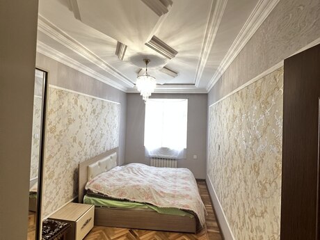 2 otaqlı köhnə tikili - Memar Əcəmi m. - 50 m²
