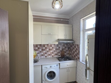 2 otaqlı köhnə tikili - Memar Əcəmi m. - 50 m²