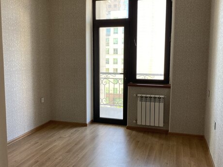 3 otaqlı yeni tikili - 28 May m. - 68 m²