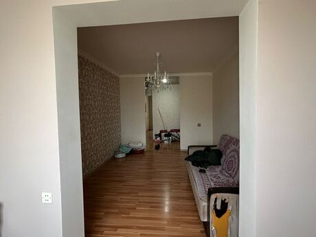 2 otaqlı köhnə tikili - İnşaatçılar m. - 65 m²