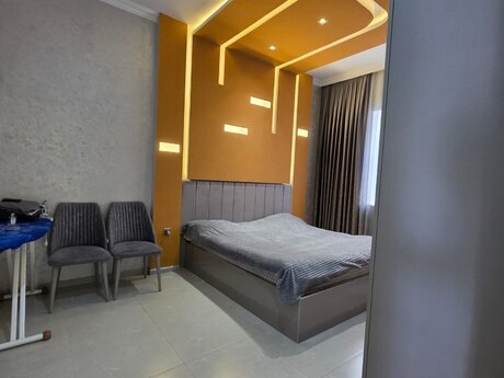 3 otaqlı həyət evi/bağ evi - Novxanı q. - 137 m²