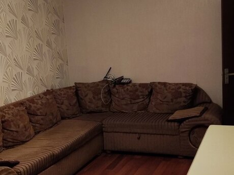 3 otaqlı köhnə tikili - Əhmədli m. - 65 m²