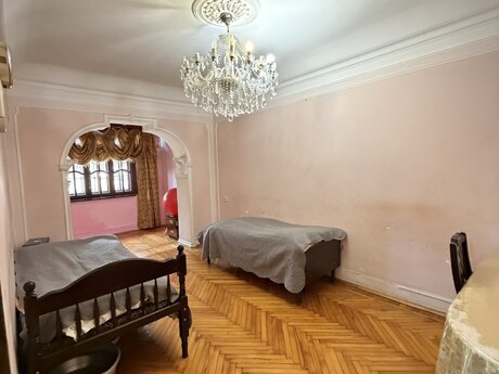 3 otaqlı köhnə tikili - Xalqlar Dostluğu m. - 75 m²