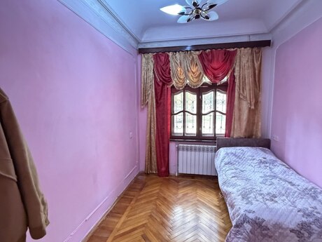 3 otaqlı köhnə tikili - Xalqlar Dostluğu m. - 75 m²