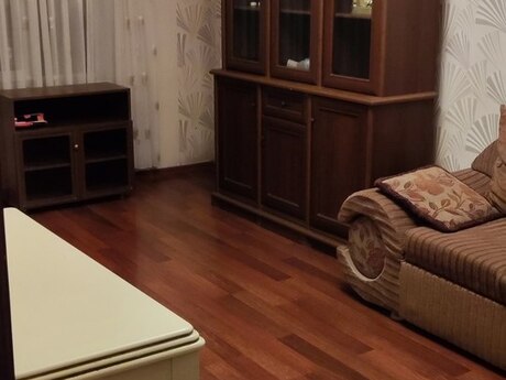 3 otaqlı köhnə tikili - Əhmədli m. - 65 m²