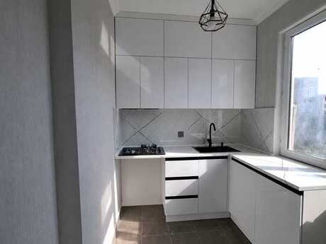 2 otaqlı köhnə tikili - Memar Əcəmi m. - 55 m²