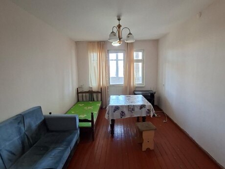 1 otaqlı köhnə tikili - Neftçilər m. - 36 m²