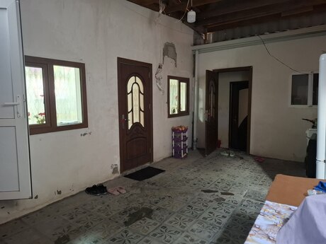 4 otaqlı həyət evi/bağ evi - Balaxanı q. - 150 m²