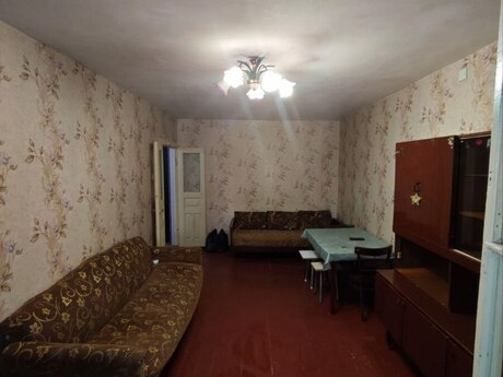 2 otaqlı köhnə tikili - Neftçilər m. - 30 m²